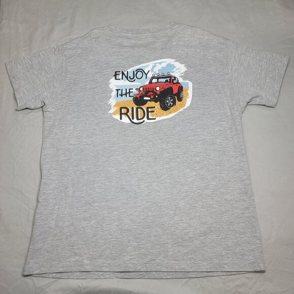 Cardin McCoy gray tshirt Size L 'Enjoy The Ride' w/ red Jeep Excellent Condition - Picture 2 of 8